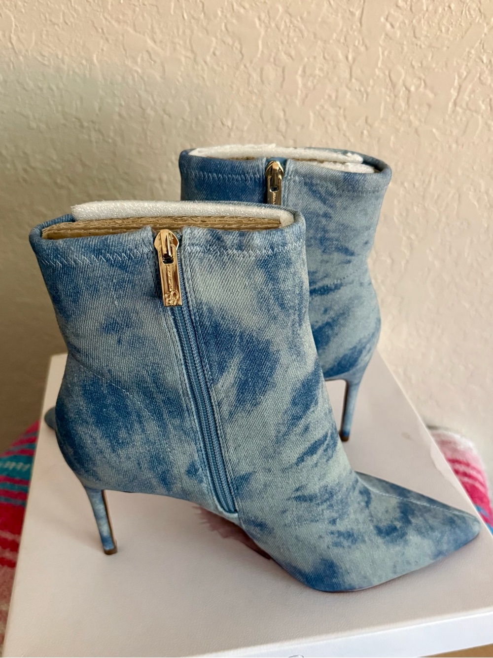 Jessica Simpson Semaja Denim Stiletto Ankle Booties Size 9 Rugged Blue NIB - Picture 5 of 12